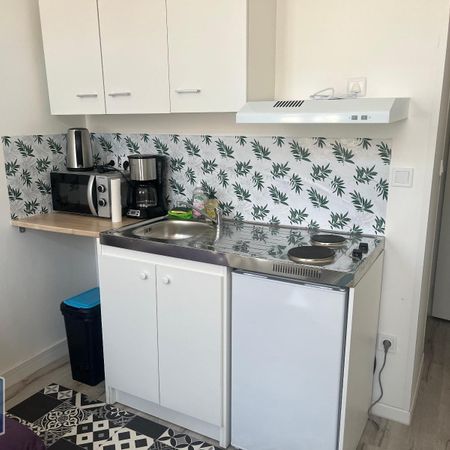 Location Appartement 2 pièces 22m² DENAIN 59220 - Photo 3