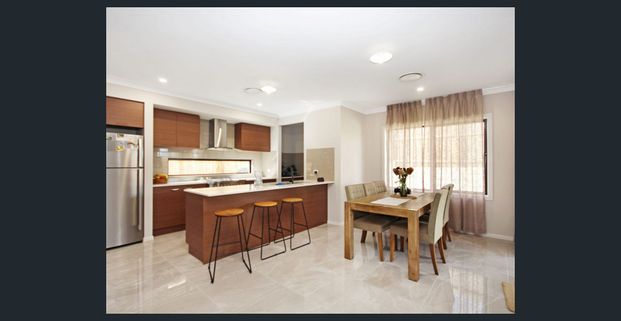 9 Keary Place, Ripley, Qld 4306 - Photo 1