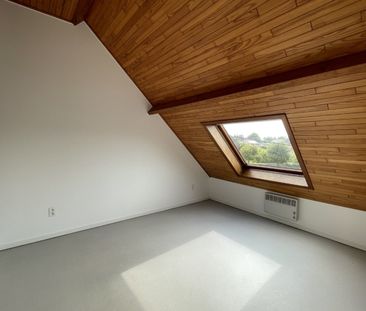 Ruim en lichtrijk duplex appartement met grote inpandige garage in ... - Foto 6