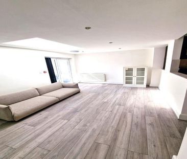 House share to rent - Photo 2