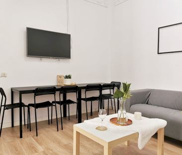 Comfortable room in Madrid, Preciados Street - Photo 2