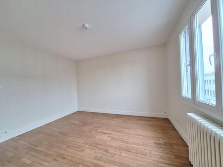 Location Appartement 3 pièces 67m² DIJON 21000 - Photo 2