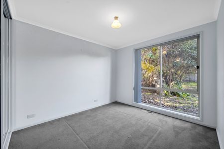 37 Yiman Street, Waramanga Australia - Photo 4