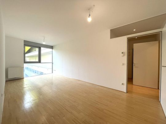 Ruhige Neubauwohnung im Architektenhaus + Blick ins Grüne // Ab Dezember!! - Photo 1