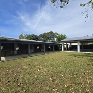 2 Lomond Close, Edge Hill QLD 4870 - House For Rent | Domain - Photo 2