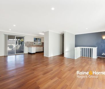 Large Family Home! - Photo 1