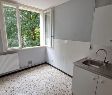 Location Appartement 1 pièce 27m² ST EGREVE 38120 - Photo 2