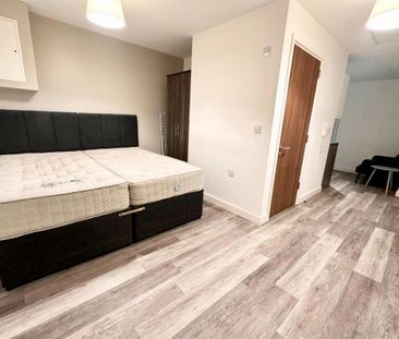 Studio to rent - Photo 6