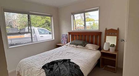 Beachside Beauty – 3 Bedroom Gem - Photo 2