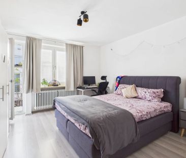 Gepflegte 2-Zimmer-Altstadtwohnung mit Südbalkon - ab 15.12. verfüg... - Photo 3