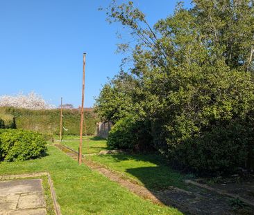 Waterloo Road, SO15 - Photo 5