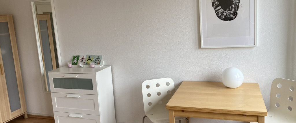 Nähe Mediapark: Modern möbliertes Apartment mit Aufzug - Foto 1