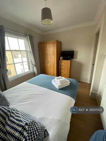 1 bedroom flat to rent - Photo 4