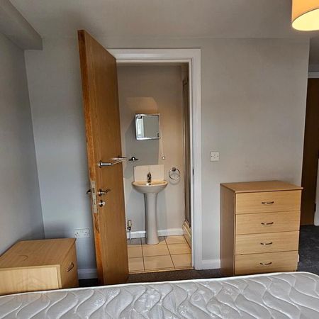 Unit 1, 1B Ravenscroft Avenue, Belfast, BT5 5BA - Photo 3