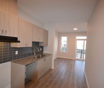 For Lease - 800 Utopie Private, Orleans - Convent Glen and Area, On... - Photo 4