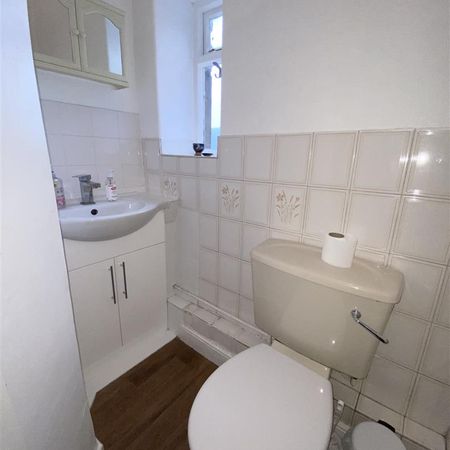 Room For Rent Gwyn Street, Pontypridd - Photo 4