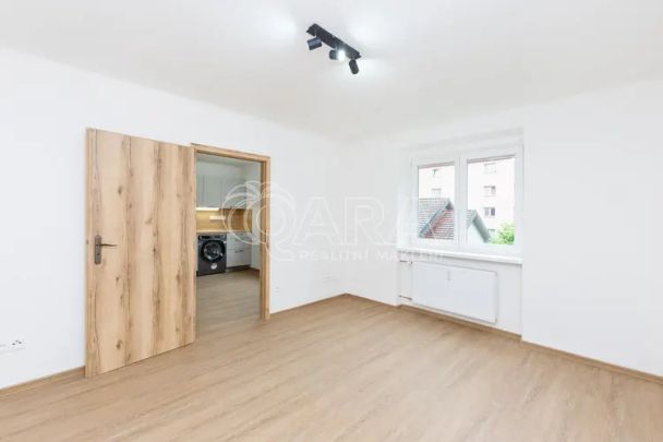 Pronájem bytu 1+1 po rekonstrukci Sezimovo Ústí, Lipová ulice - Photo 1