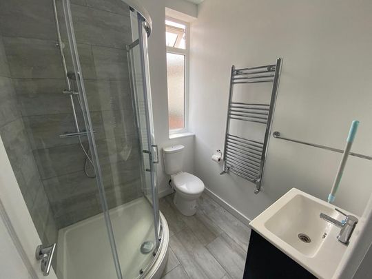 1 bedroom in a house share to rent - Photo 1