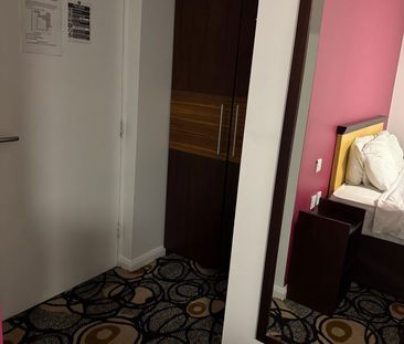 Room 103, SimplyStay Lincoln Road, Skegness, Lincolnshire, PE25 2EA - Photo 4