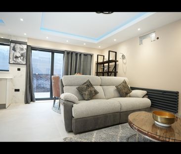 2 Bed Semi-Detached House, Zyad Close, NW10 - Photo 4