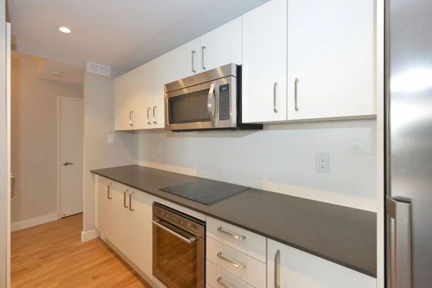 111 Lawton Boulevard — 1 Bedroom - unit 206 - Photo 1