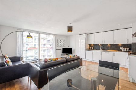 3 bedroom flat to rent - Photo 3