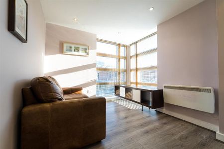 2 bedroom apartment to rent - Photo 2