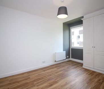 3 Bedroom Flat To Let - Photo 1