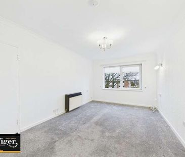 Whitegate Drive, Blackpool, FY3 - Photo 1