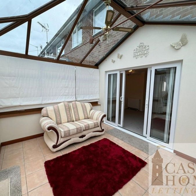 Holst Close, Lowestoft - Photo 1