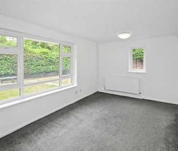 3 bedroom detached bungalow to rent - Photo 1
