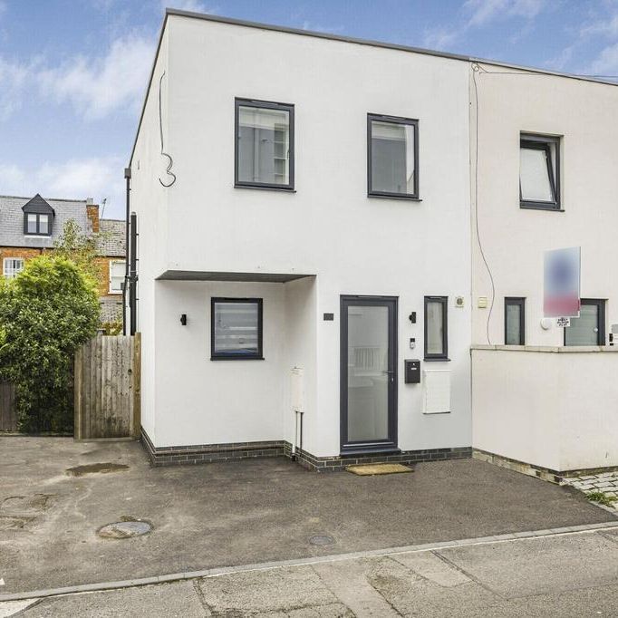 2 bedroom semi-detached house to rent - Photo 1
