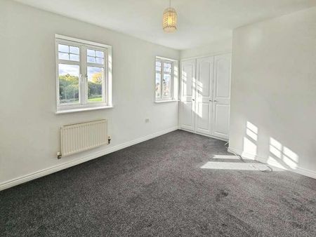 Redwood Drive, Grosvenor Park, Crewe, CW1 - Photo 3