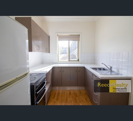 1/296 Sandgate Road, Shortland, NSW 2307 - Photo 1