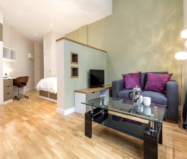 Studio to rent - Photo 1