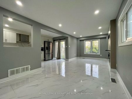 For Lease - 1176 Beaver Valley Crescent, Oshawa, Ontario - Photo 4