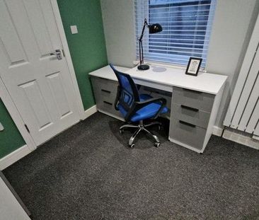 2 bedroom house share to rent - Photo 5