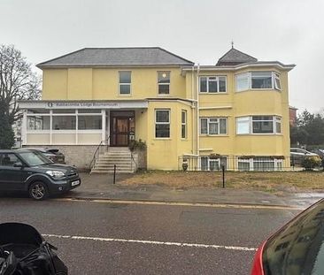 1 bedroom in a house share to rent - Photo 6