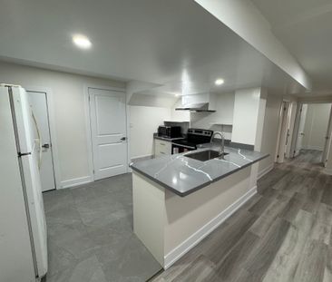 For Lease - 47 Shropshire Drive, Toronto, Ontario - Photo 6