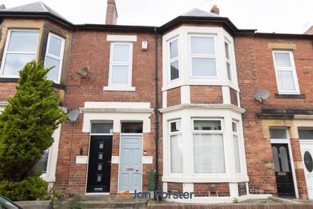 3 Bedroom Flat - First Floor - Photo 2