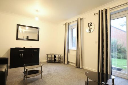 4 bedroom townhouse to rent - Photo 5