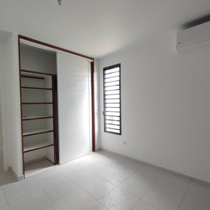Location Maison 4 pièces 110m² MATOURY 97351 - Photo 1