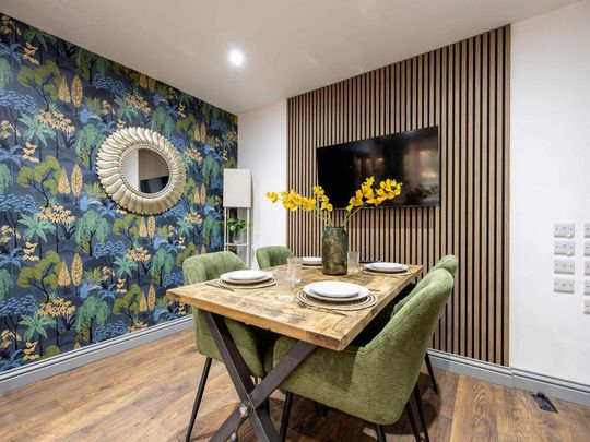 7 bedroom semi-detached house to rent - Photo 1