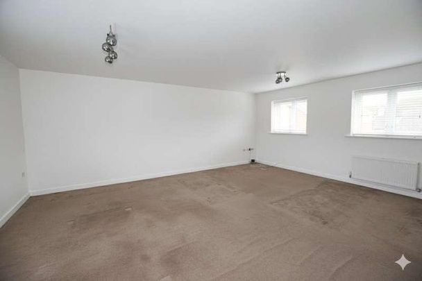 Wood Leys, Chelmsford, Essex, CM1 - Photo 1