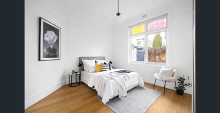 A Refined Edwardian Sanctuary with Inner-Urban Prestige - Photo 4