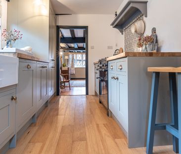 Grade II Listed Cottage to let in Monks Risborough - Photo 6