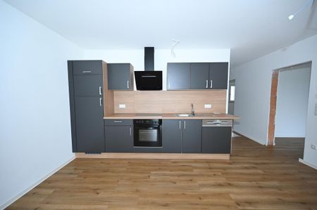 Neubau-Erstbezug! 4-Zimmer-Wohnung mit kleinem Büro Seubersdorf - Zentral - Photo 2