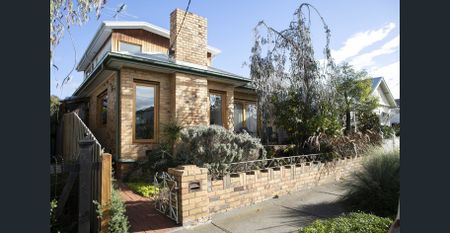 Kingsville three bedroom home - Photo 2