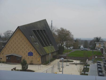 Highview, Hatfield - Photo 3