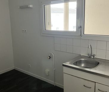 Appartement situé dans une résidence calme et sécurisée non loin du... - Photo 5